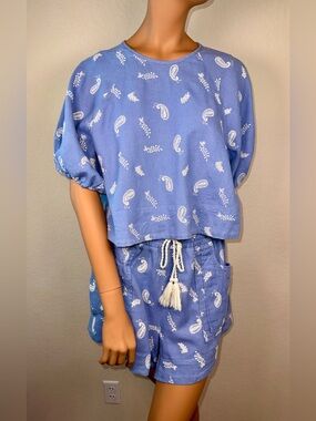 House of Harlow 1960 Blue Paisley Embroidered Linen Blend 2 Piece Shorts Set M